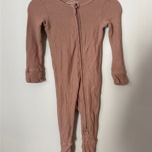 Carter’s PurelySoft Ribbed Zip Footie Pajamas 6M | Nude One Piece